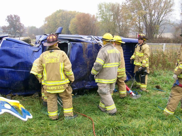 Vehicle collision with one trapped, 11-14-2007