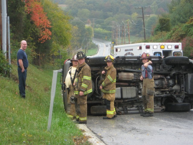 Vehicle collision with rollover, 10-19-2007