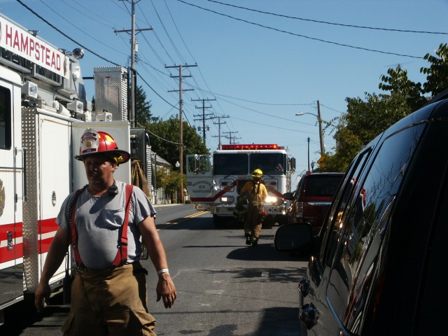 Apartment Fire 08-24-06 along RT 30 in Manchester